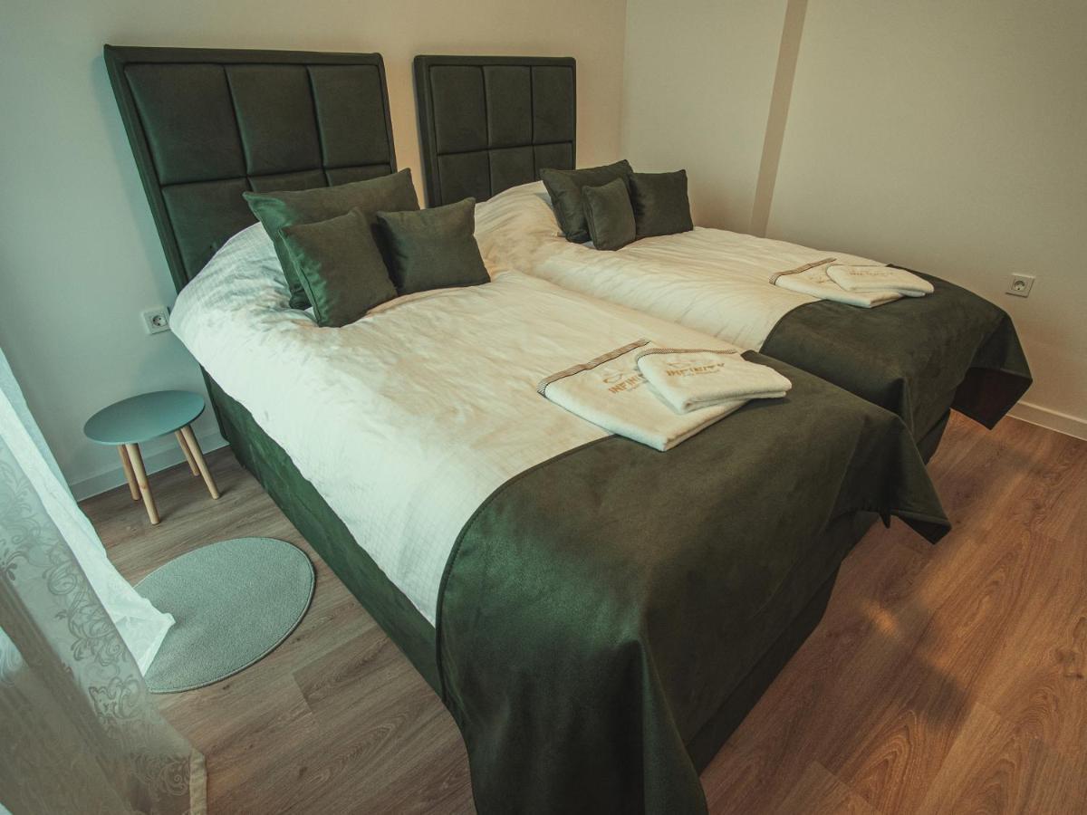 Apartmani Infinity โอซีเยก ภายนอก รูปภาพ