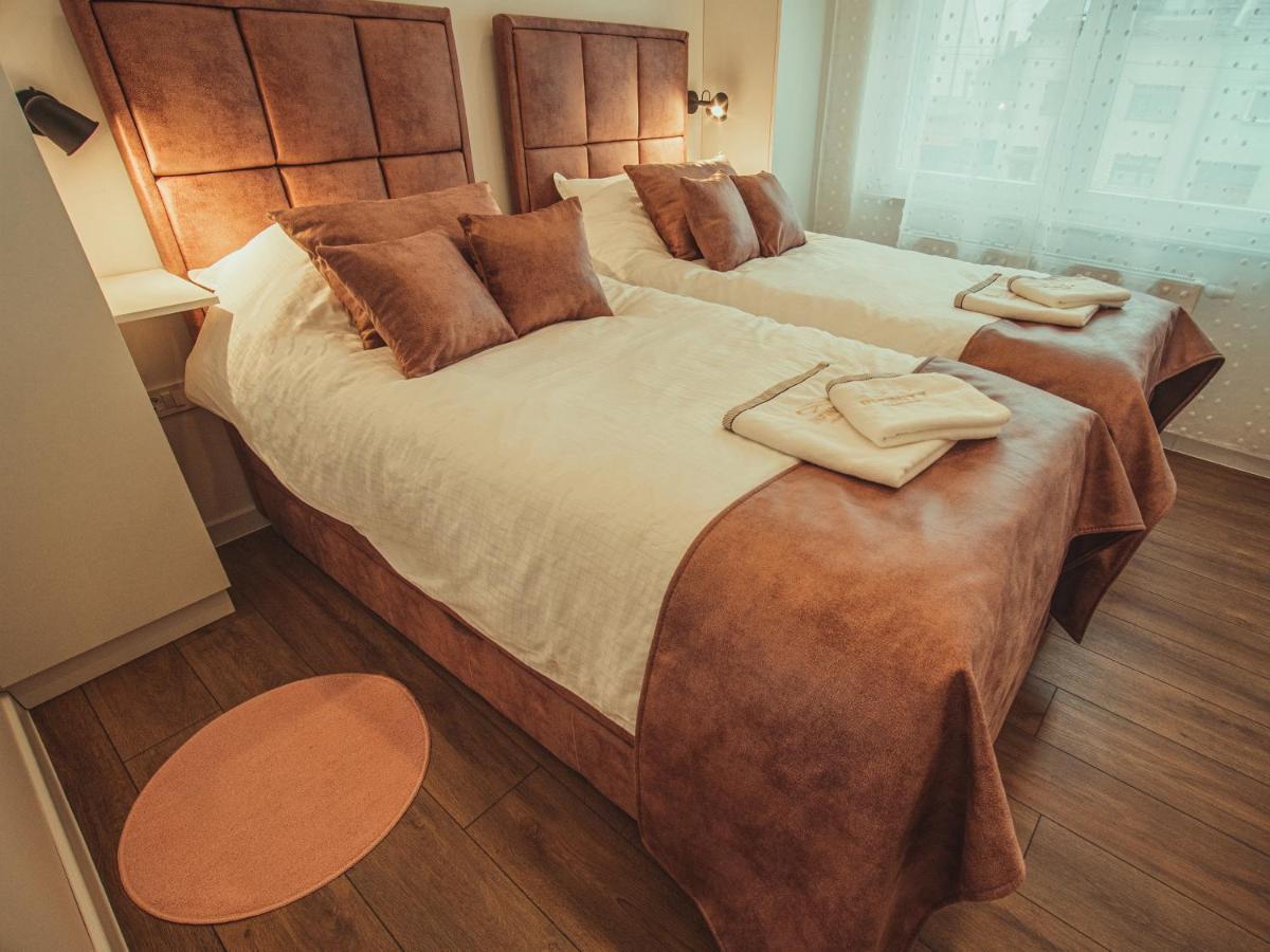 Apartmani Infinity โอซีเยก ภายนอก รูปภาพ